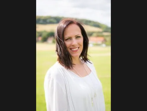 Claire, a sold-out holistic sleep coaching success